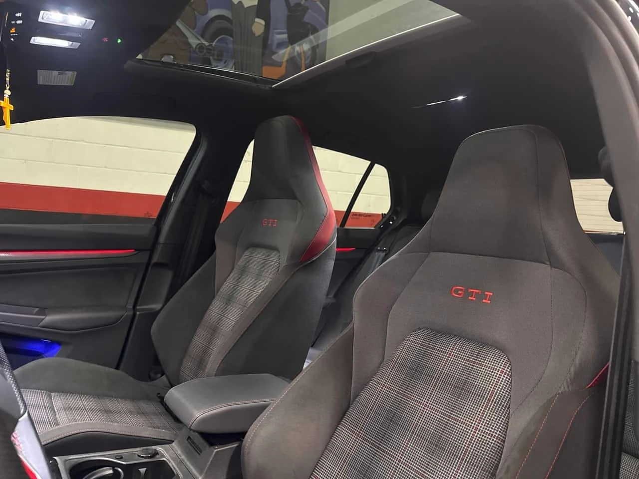 VW Golf * GTI * CARFAX * APR INTAKE * , снимка 11 - Автомобили и джипове - 56745169