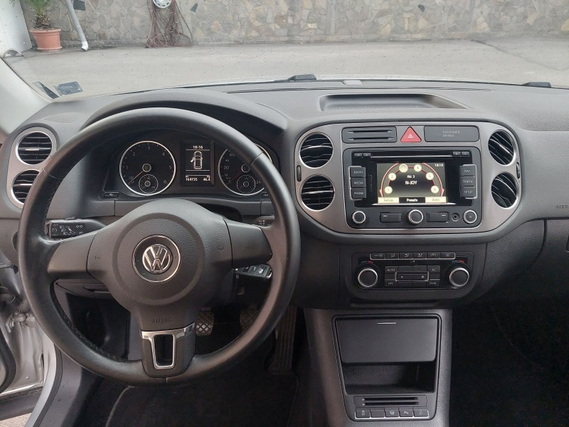 VW Tiguan 4motion 2.0TDI евро5 Park Assist, снимка 11 - Автомобили и джипове - 45942373