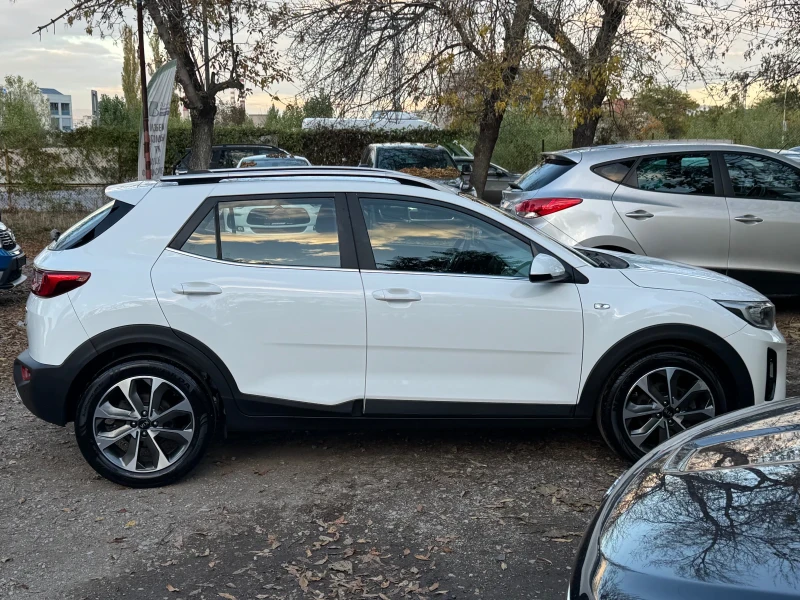 Kia Stonic РЕАЛНИ КИЛОМЕТРИ!!! Нова!, снимка 4 - Автомобили и джипове - 52285971