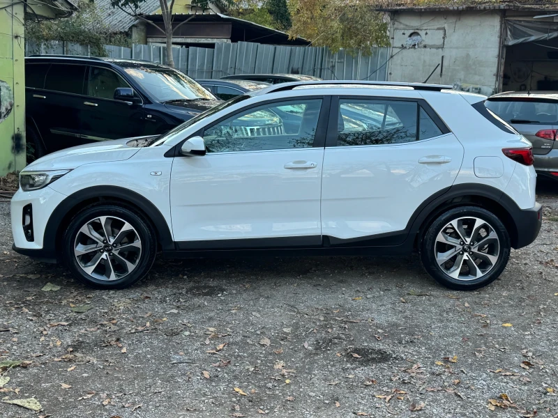 Kia Stonic РЕАЛНИ КИЛОМЕТРИ!!! Нова!, снимка 5 - Автомобили и джипове - 52285971