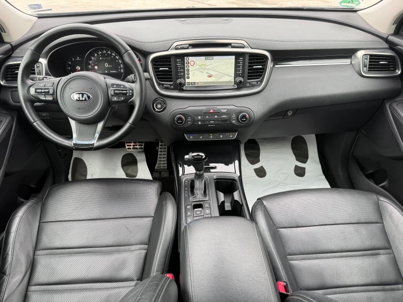 Kia Sorento, снимка 11 - Автомобили и джипове - 53350335