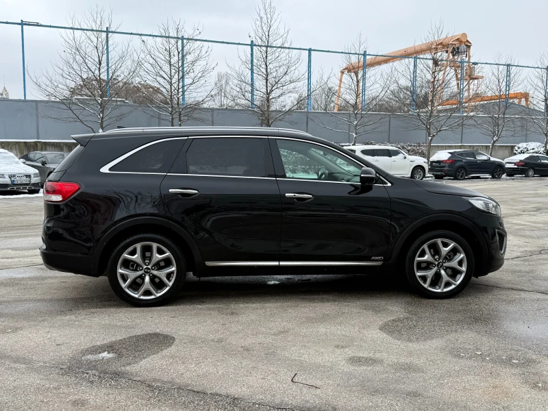 Kia Sorento, снимка 5 - Автомобили и джипове - 53350335