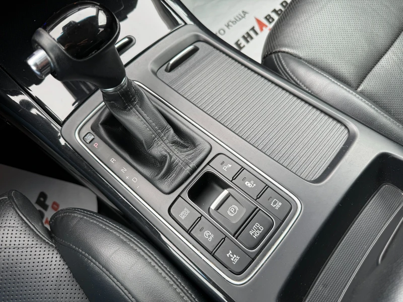 Kia Sorento, снимка 12 - Автомобили и джипове - 53350335