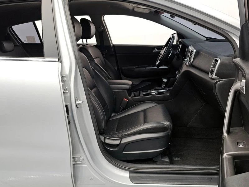 Kia Sportage Diesel 2.0 4WD| 184к.с., снимка 10 - Автомобили и джипове - 55950568