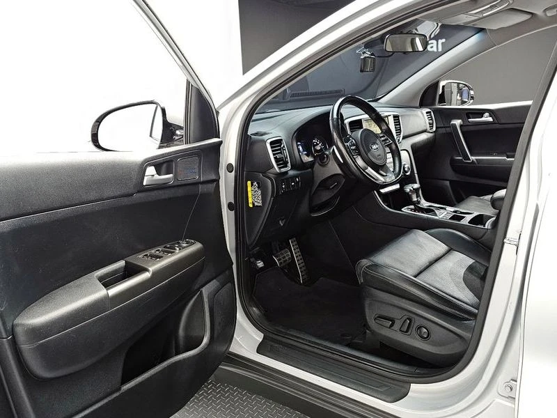 Kia Sportage Diesel 2.0 4WD| 184к.с., снимка 11 - Автомобили и джипове - 55950568