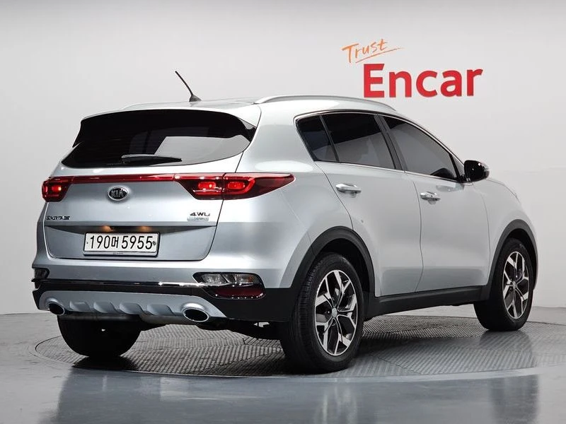 Kia Sportage Diesel 2.0 4WD| 184к.с., снимка 2 - Автомобили и джипове - 55950568