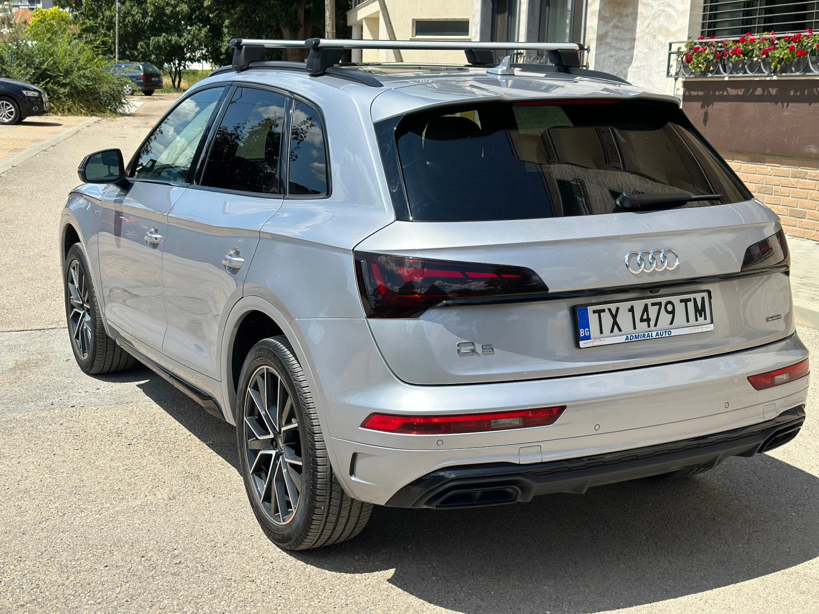 Audi Q5 Mild Hybrid Quattro S-Line - изображение 4