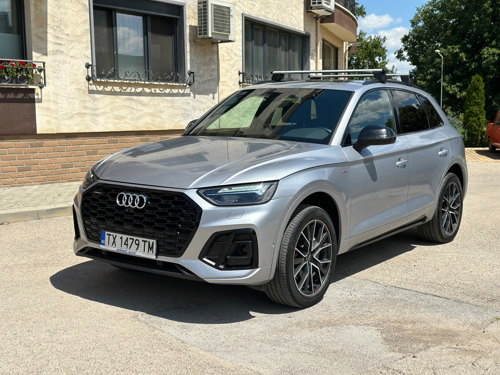 Audi Q5 Mild Hybrid Quattro S-Line - изображение 3