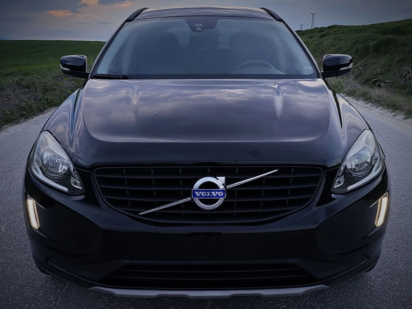 Volvo XC60 * D4* FACE* NAVI* LED*  - изображение 2