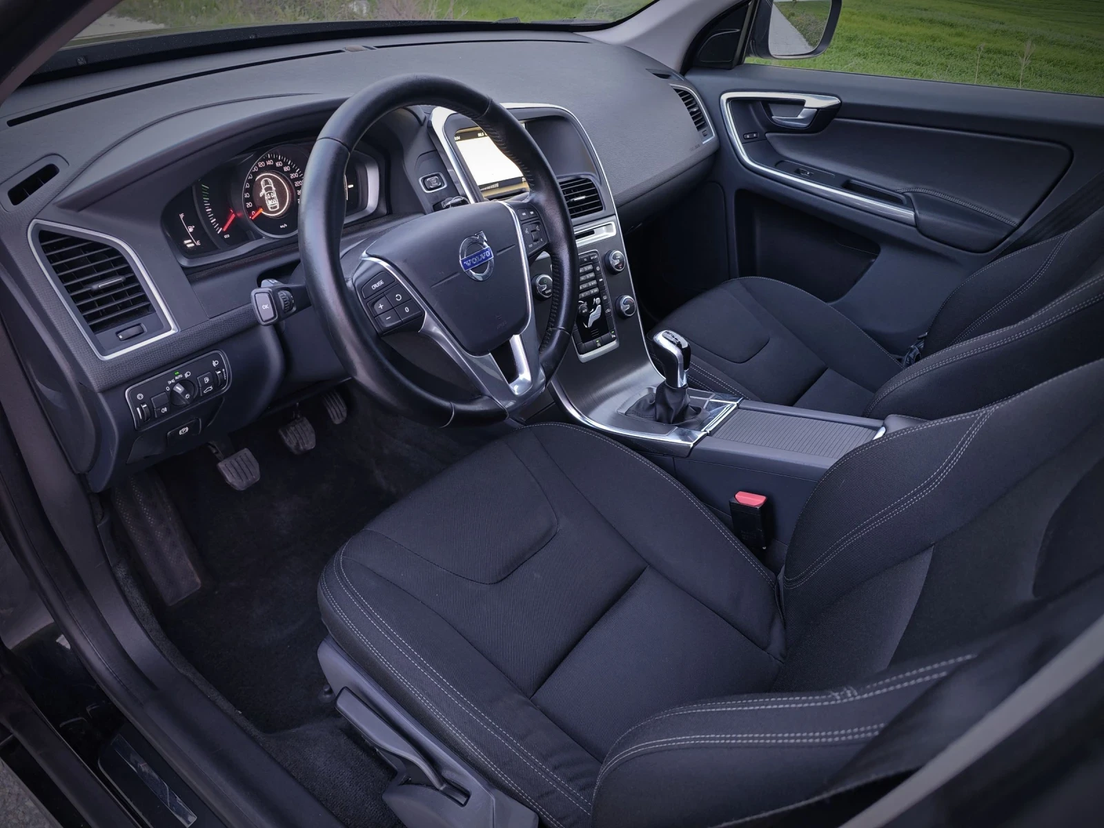 Volvo XC60 * D4* FACE* NAVI* LED*  - изображение 9
