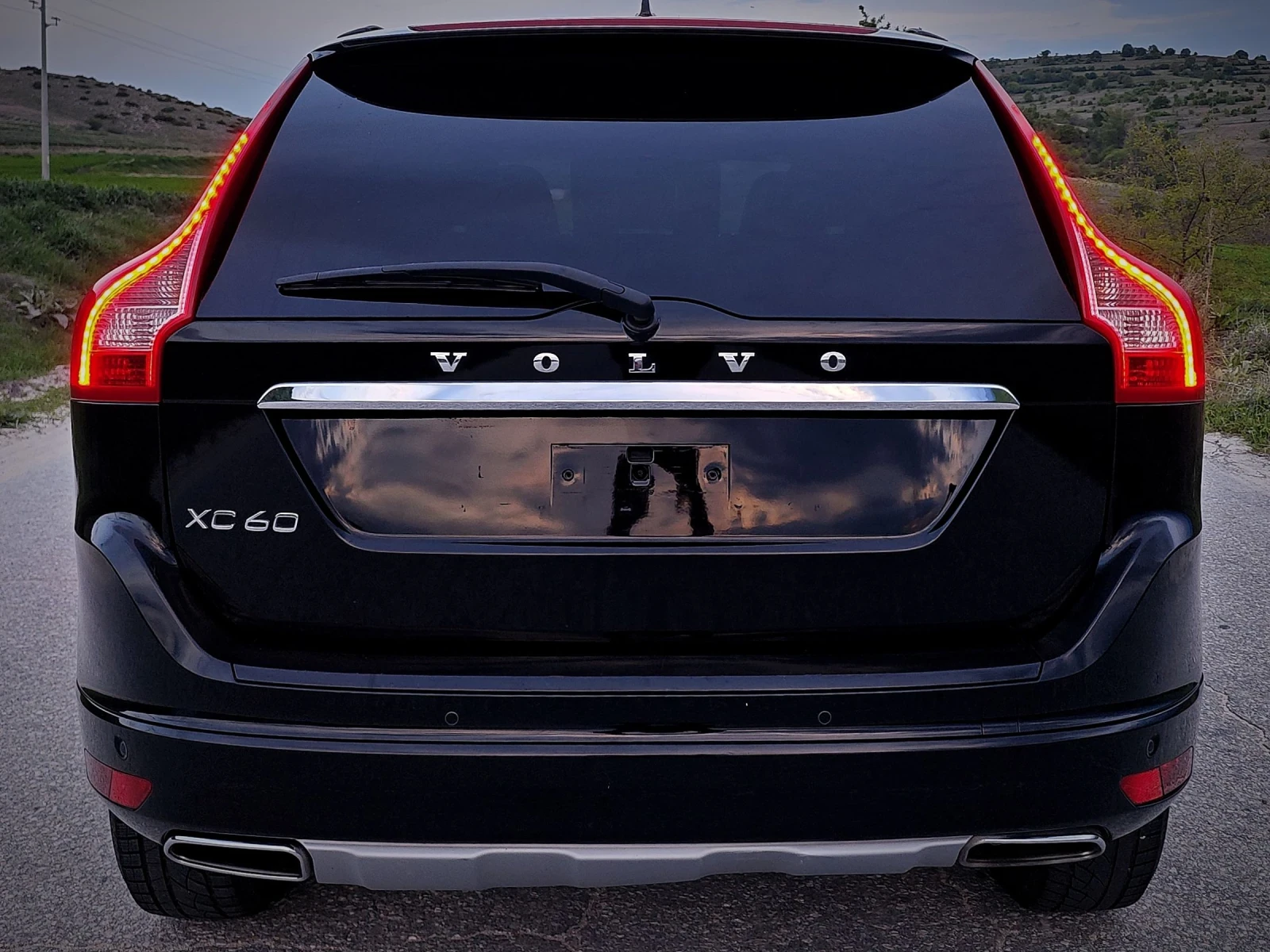 Volvo XC60 * D4* FACE* NAVI* LED*  - изображение 6