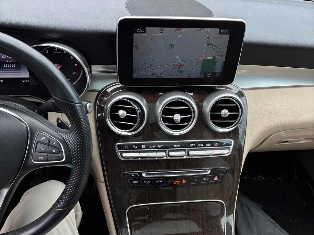 Mercedes-Benz GLC 300 * CARFAX * БЕЗ ПЪРВОНАЧАЛНА ВНОСКА - изображение 9