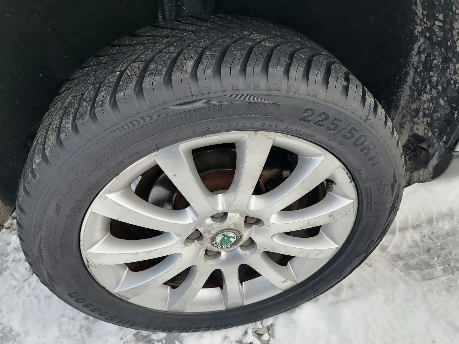 Skoda Yeti 2.0TDI 4x4 NAVI ПАНОРАМА 140кс. - изображение 10