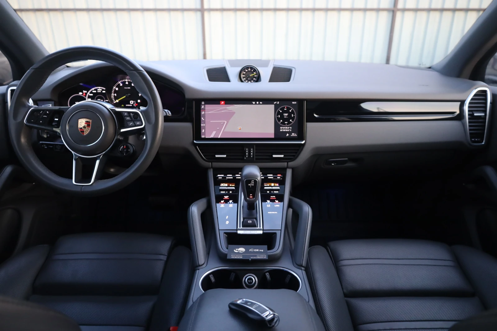 Porsche Cayenne 3.0 E-Hybrid Distr 360  SoftClose PANO BOSE Обдух, снимка 12 - Автомобили и джипове - 53952855