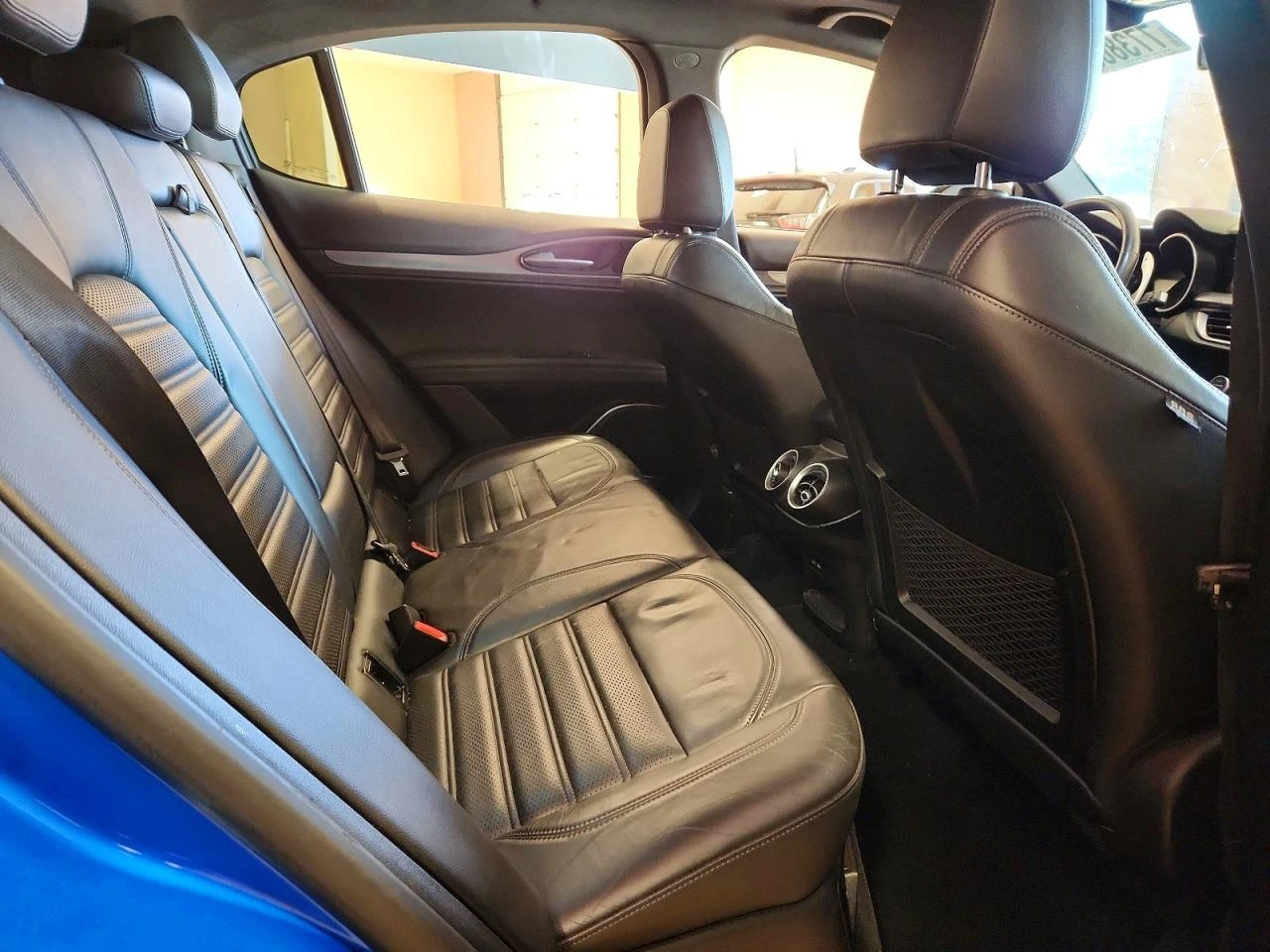 Alfa Romeo Stelvio 2.0l Ti, снимка 10 - Автомобили и джипове - 54080343