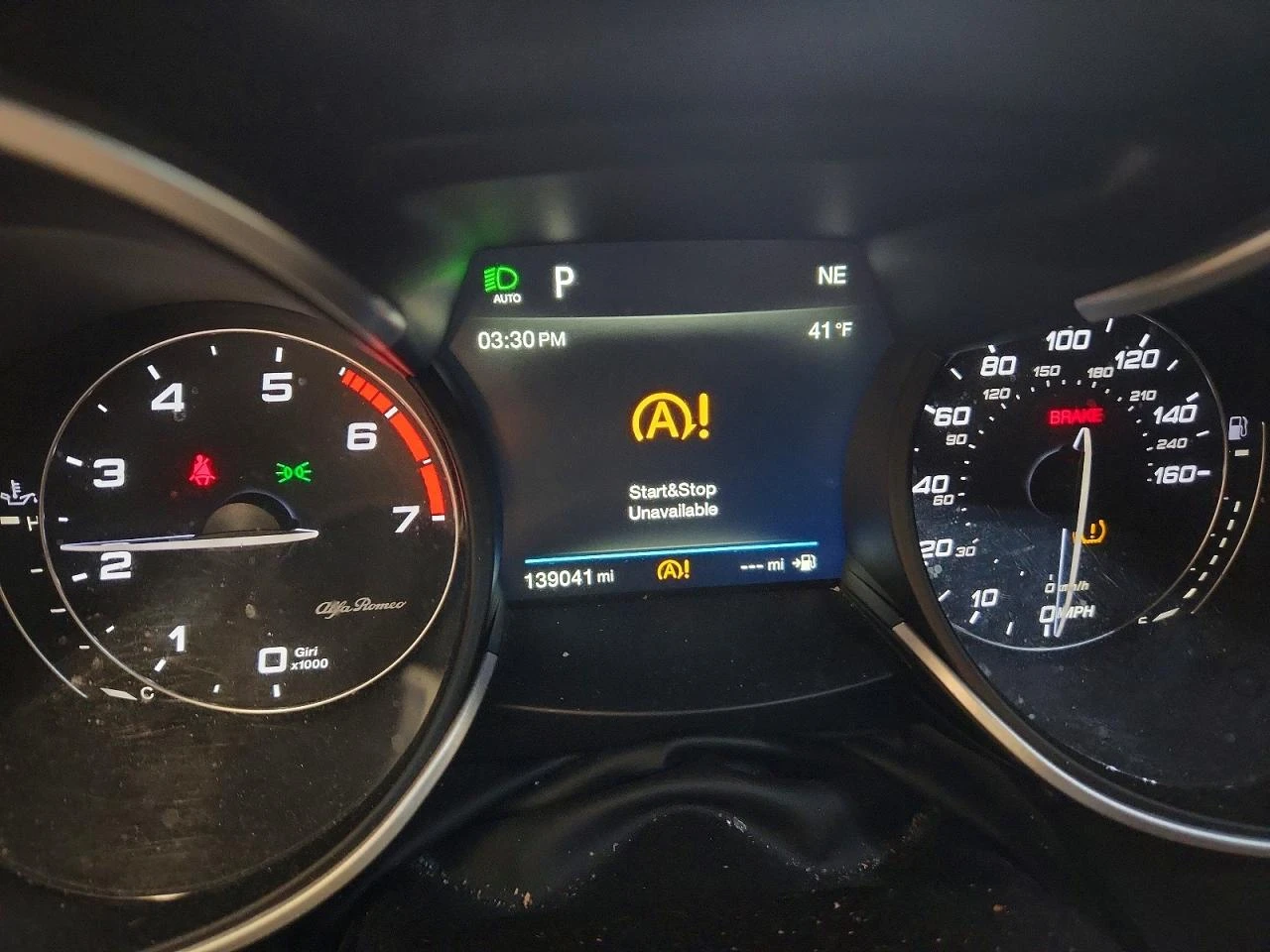 Alfa Romeo Stelvio 2.0l Ti, снимка 9 - Автомобили и джипове - 54080343