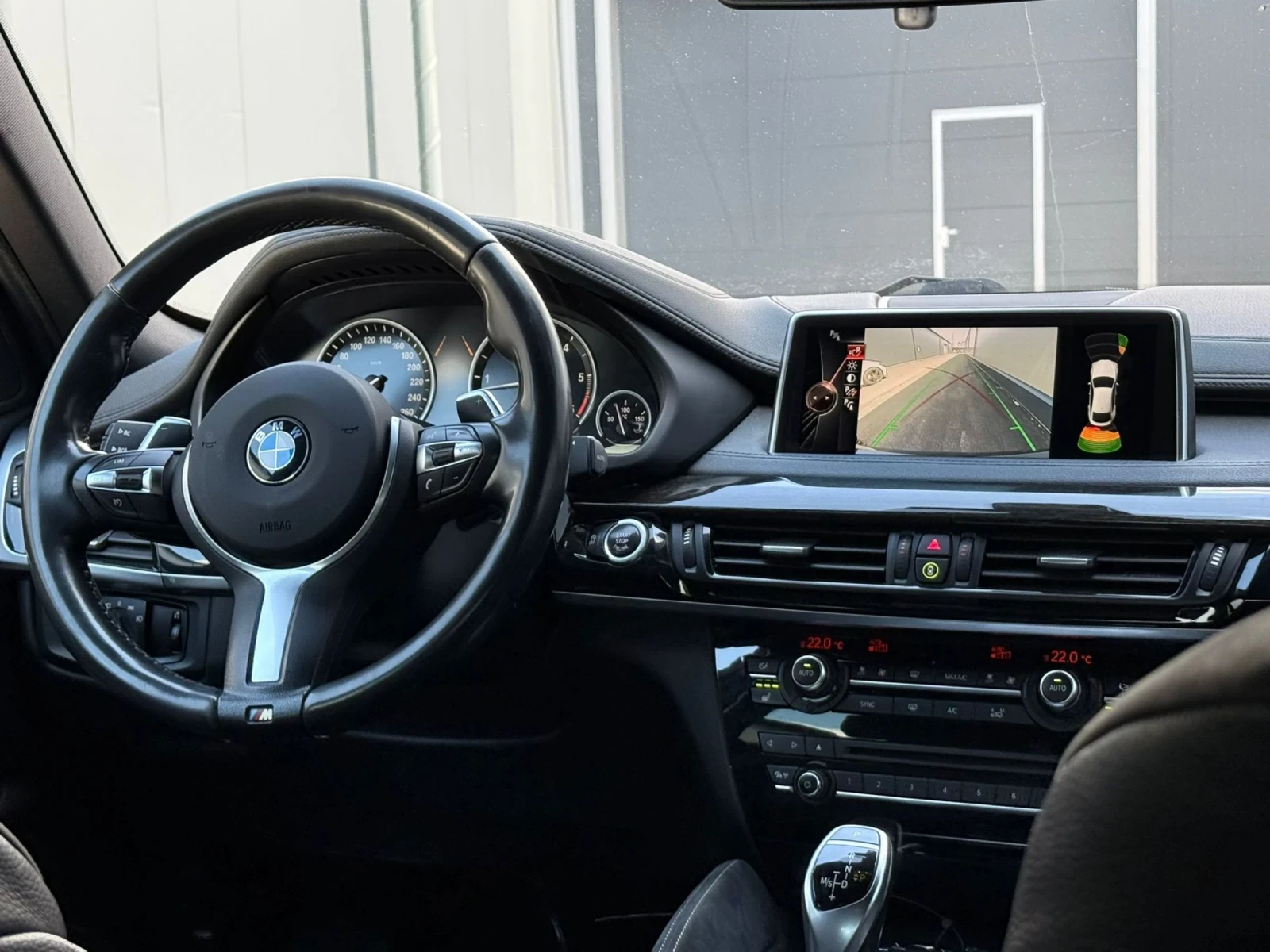 BMW X6 BMW X6 4.0d M Sport* Digital* CAMERA* ASSISTANCE, снимка 8 - Автомобили и джипове - 54379708