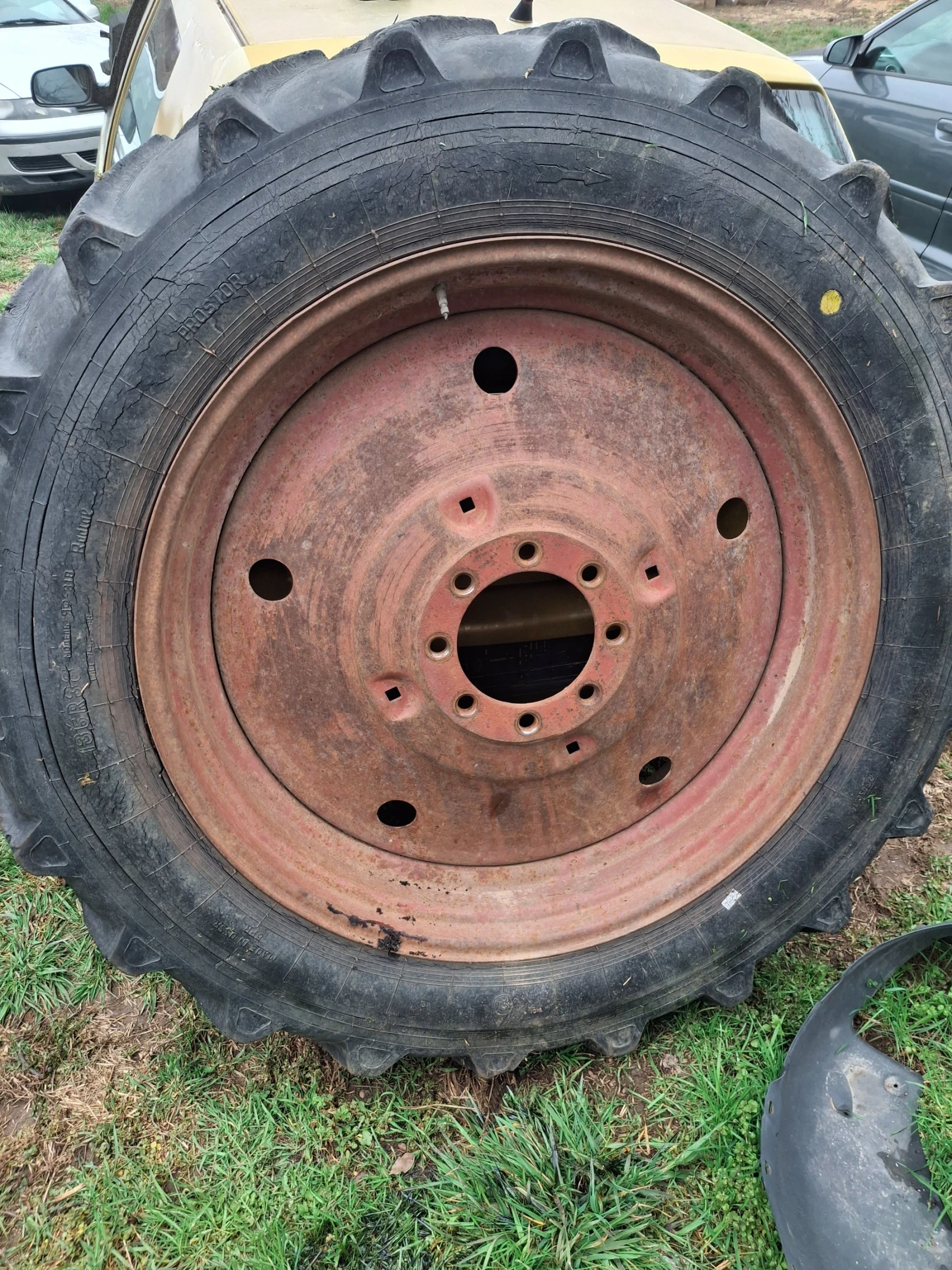 Трактор ЮМЗ