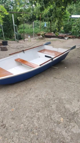 Лодка Собствено производство, снимка 3 - Воден транспорт - 53576541