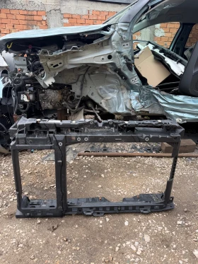 Citroen C4 2008 Opel Corsa F 2019-2025г преден панел радиатори 9823718480 04, снимка 1