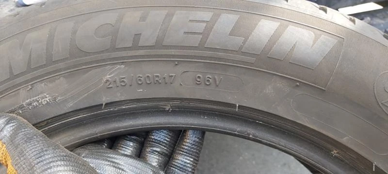 Гуми Летни 215/60R17, снимка 7 - Гуми и джанти - 29859032