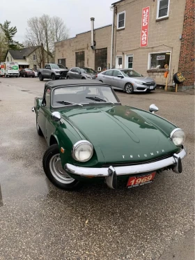 Triumph Spitfire * РЕТРО* КАБРИО* BRITISH RACING GREEN* , снимка 1
