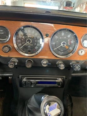 Triumph Spitfire * РЕТРО* КАБРИО* BRITISH RACING GREEN* , снимка 4