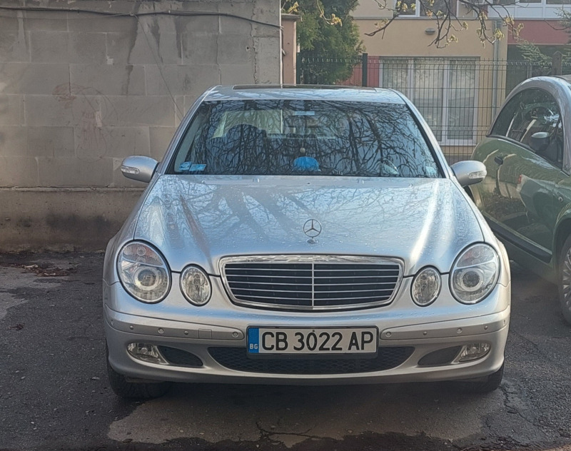 Mercedes-Benz E 220 CDI, снимка 1 - Автомобили и джипове - 45171267