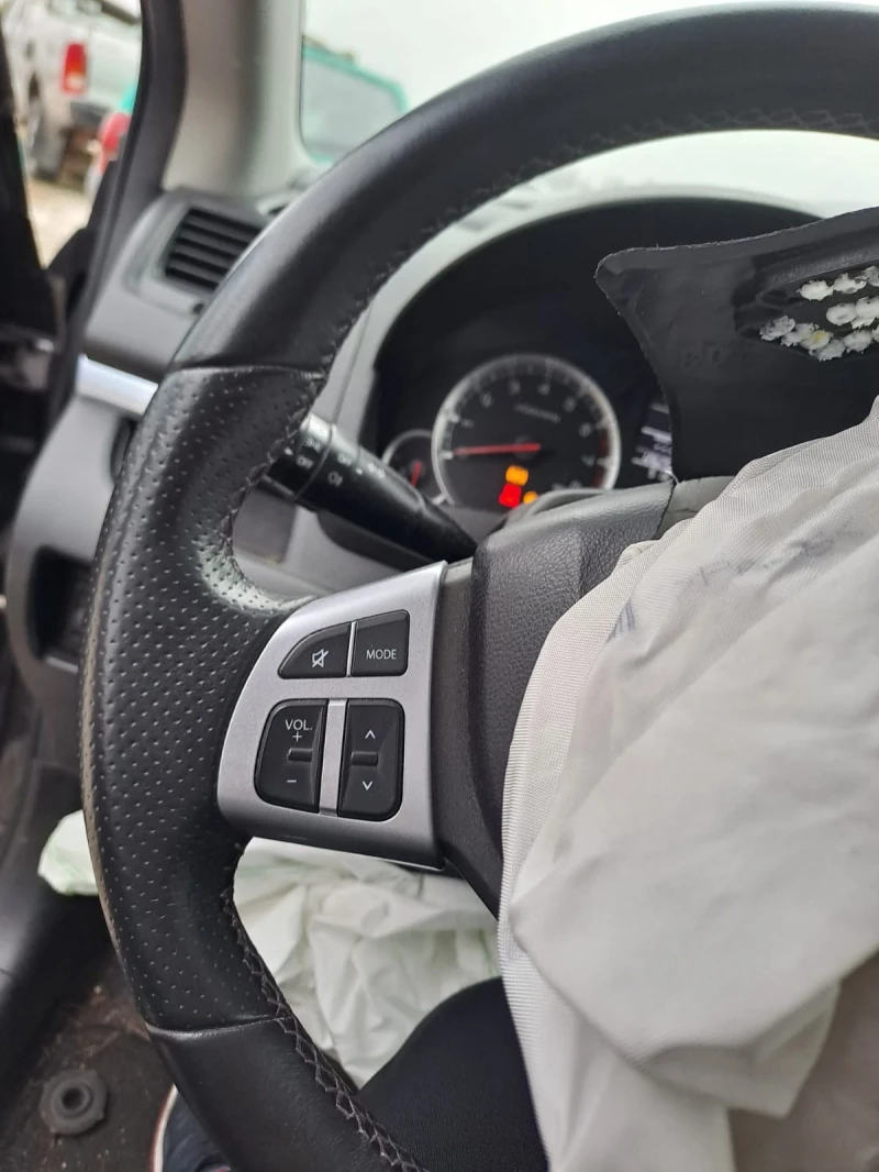 Suzuki Swift 1.2i, снимка 12 - Автомобили и джипове - 49646907