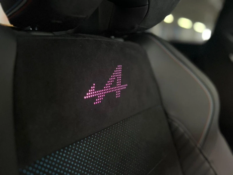 Renault Rafale E-TECH/200HP/ALPINE-ESPIRIT/NAVI/CAM/AMBI/531vpr, снимка 16 - Автомобили и джипове - 50473727