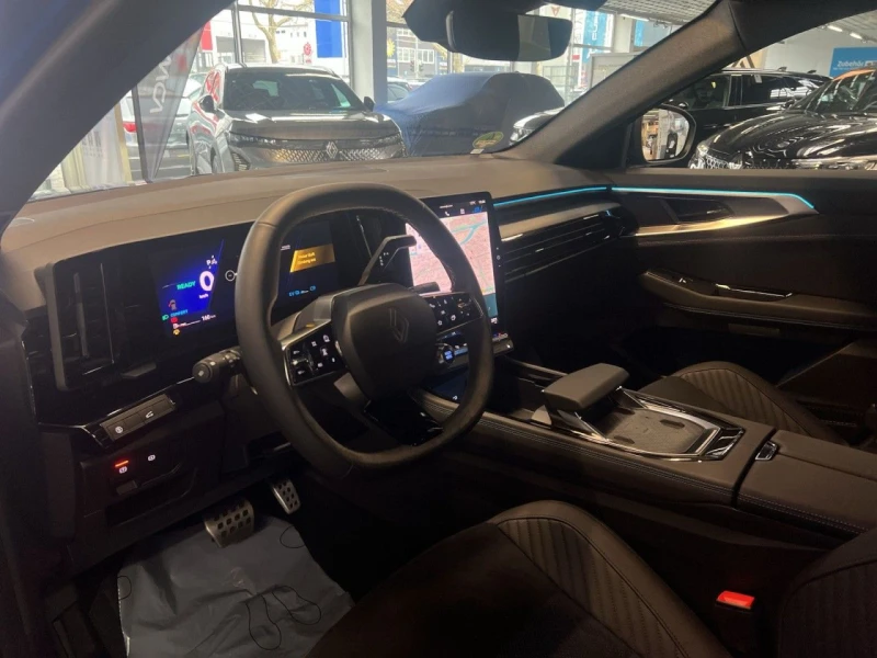 Renault Rafale E-TECH/200HP/ALPINE-ESPIRIT/NAVI/CAM/AMBI/531vpr, снимка 9 - Автомобили и джипове - 50473727