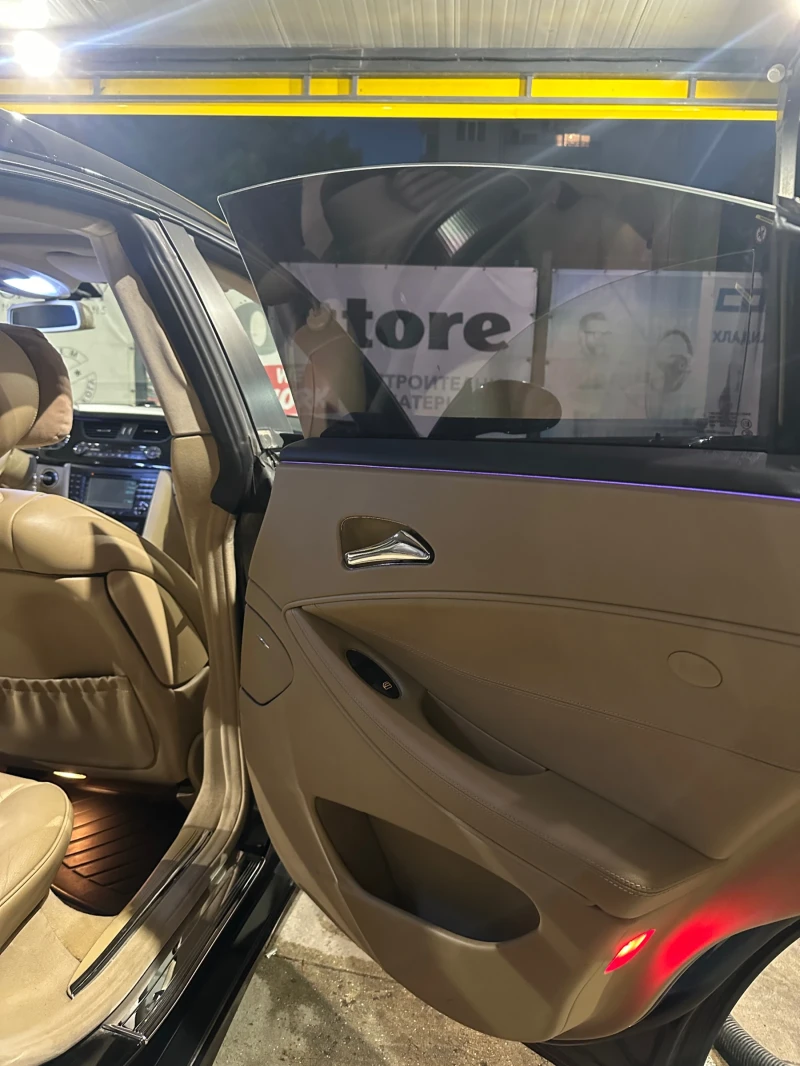 Mercedes-Benz CLS 320, снимка 15 - Автомобили и джипове - 52588892