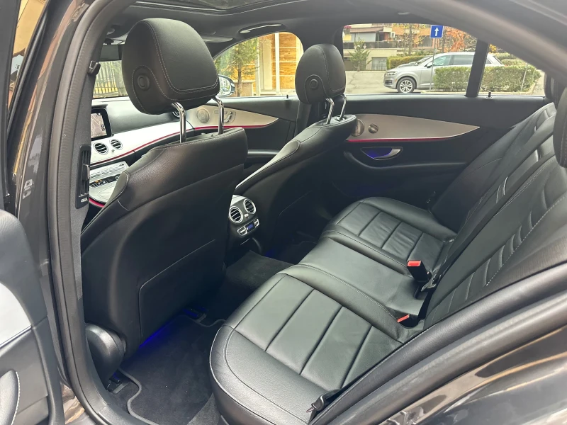 Mercedes-Benz E 200 AMG, снимка 9 - Автомобили и джипове - 51768158