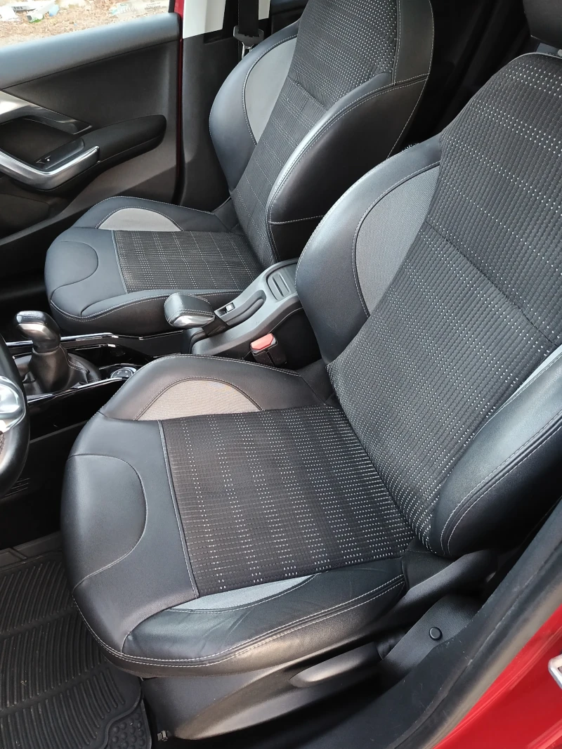 Peugeot 2008 1.6 BLUE HDI ALLURE , снимка 14 - Автомобили и джипове - 52850650