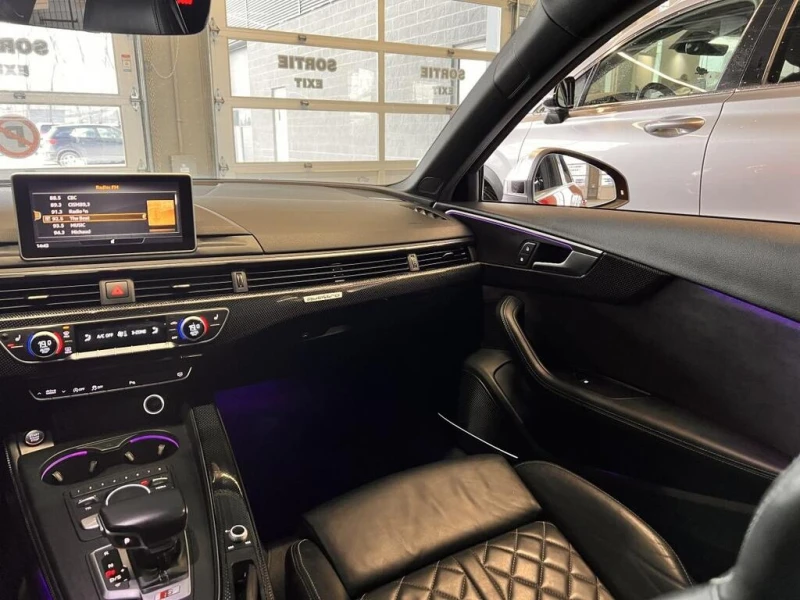 Audi S4 * TECHNIK 3.0 TFSI QUATTRO CUIR TOIT MAGS * CARFAX, снимка 15 - Автомобили и джипове - 52877066