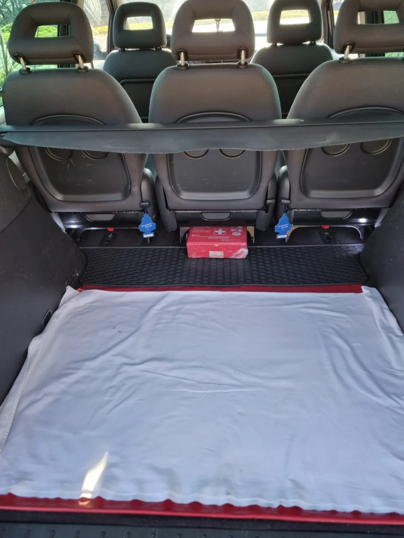 VW Sharan, снимка 11 - Автомобили и джипове - 53403322