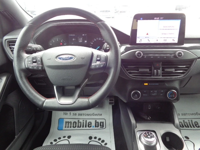 Ford Focus 1.0i ST LINE, снимка 13 - Автомобили и джипове - 40850305