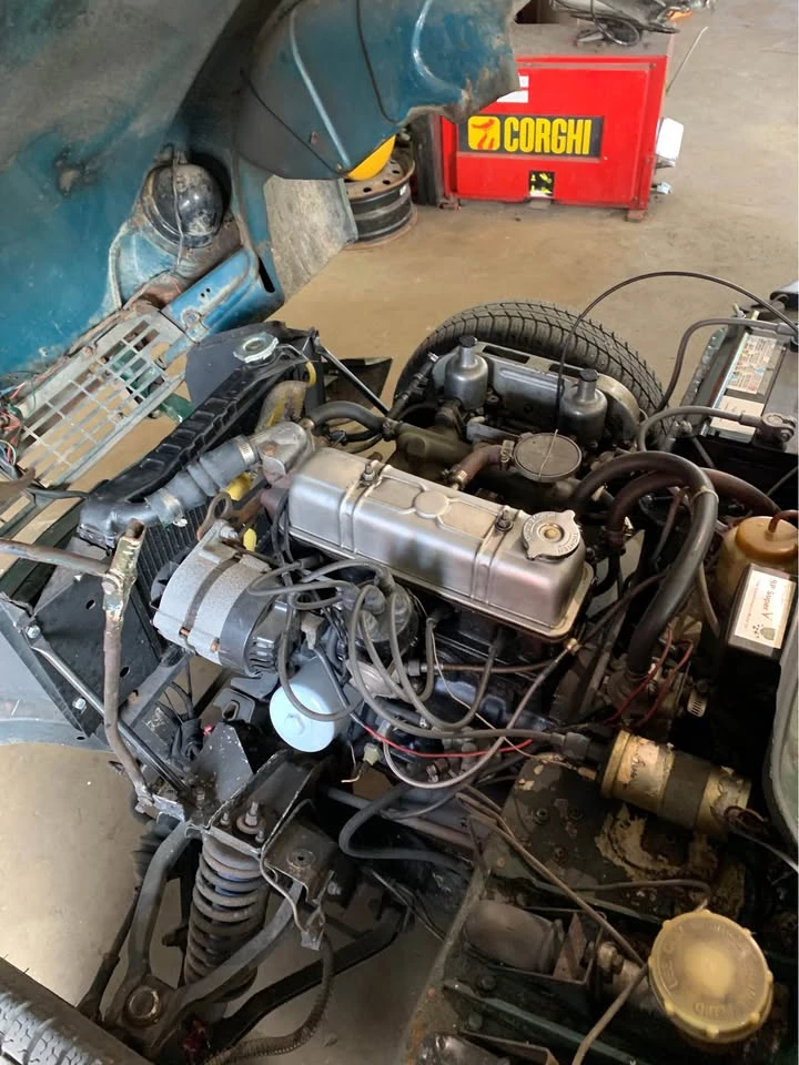 Triumph Spitfire * РЕТРО* КАБРИО* BRITISH RACING GREEN* , снимка 6 - Автомобили и джипове - 54351583