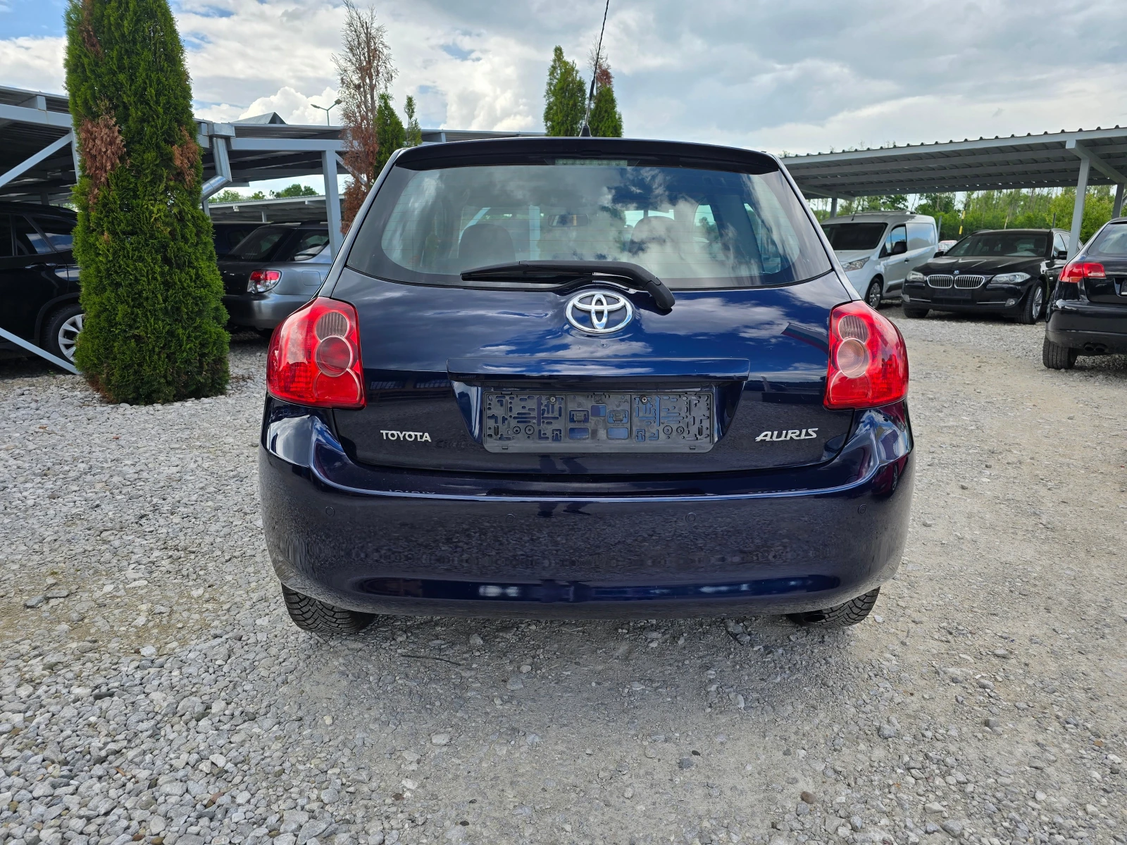 Toyota Auris 1.4i КЛИМАТИК РЕАЛНИ КИЛОМЕТРИ - изображение 5
