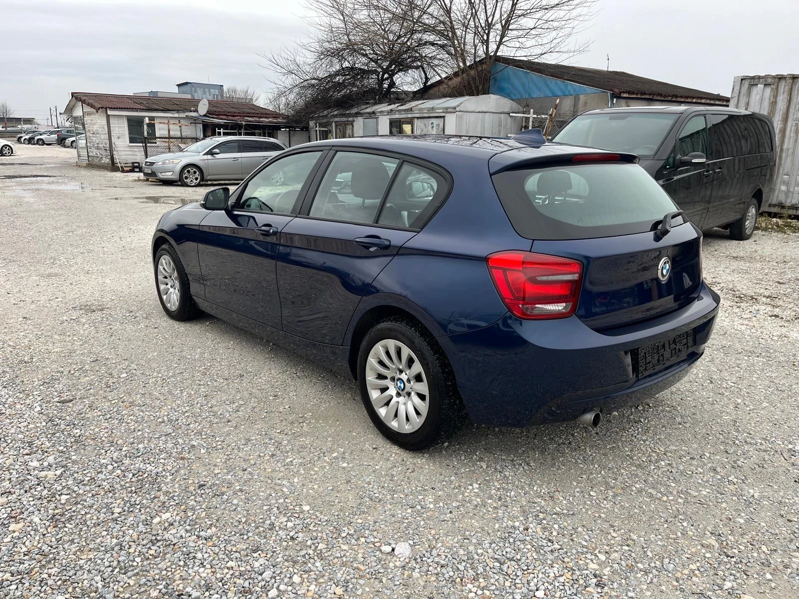 BMW 118  - изображение 6