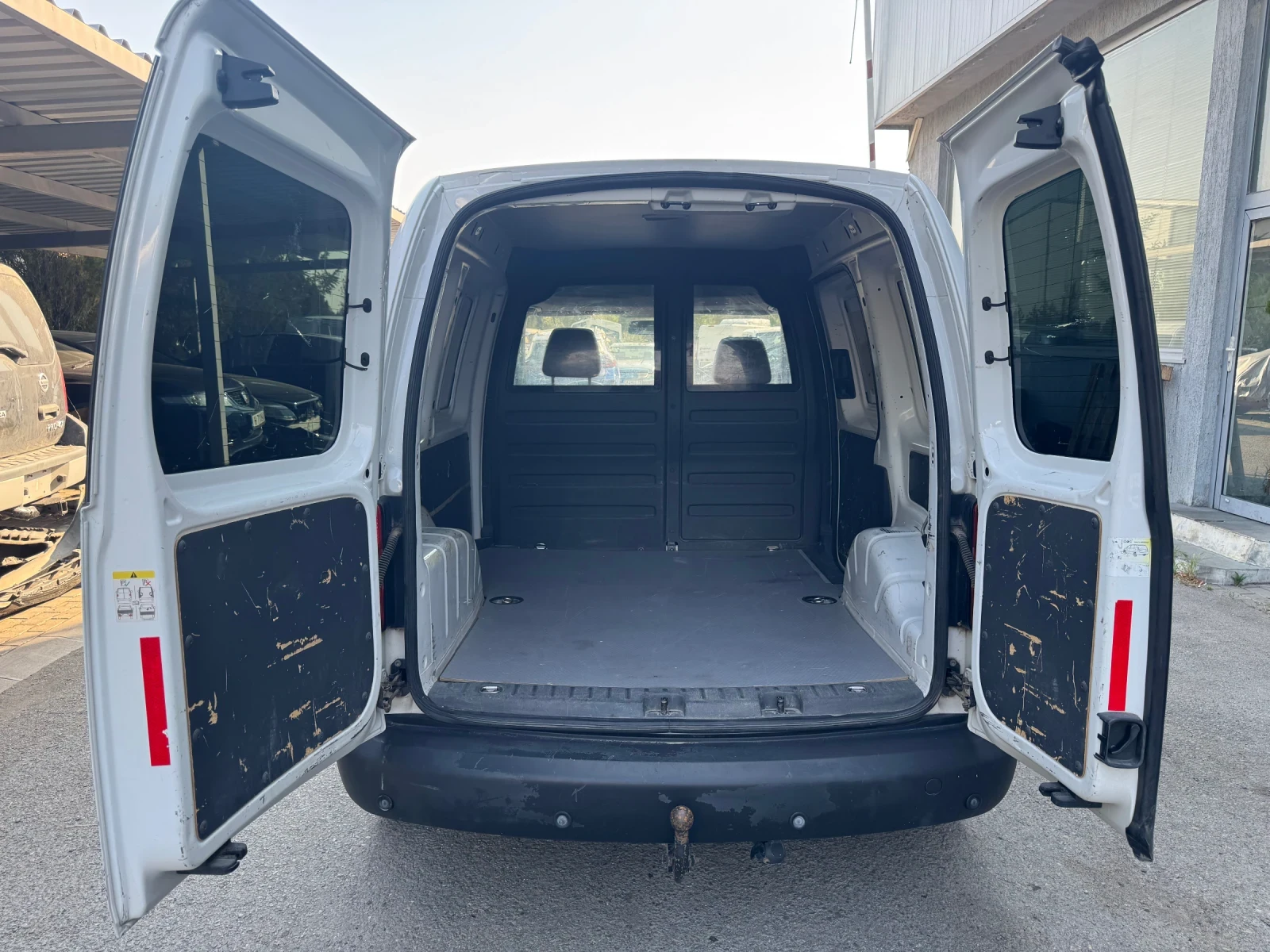 VW Caddy 1.6D Климатик/ Темпомат | Mobile.bg — изображение 12