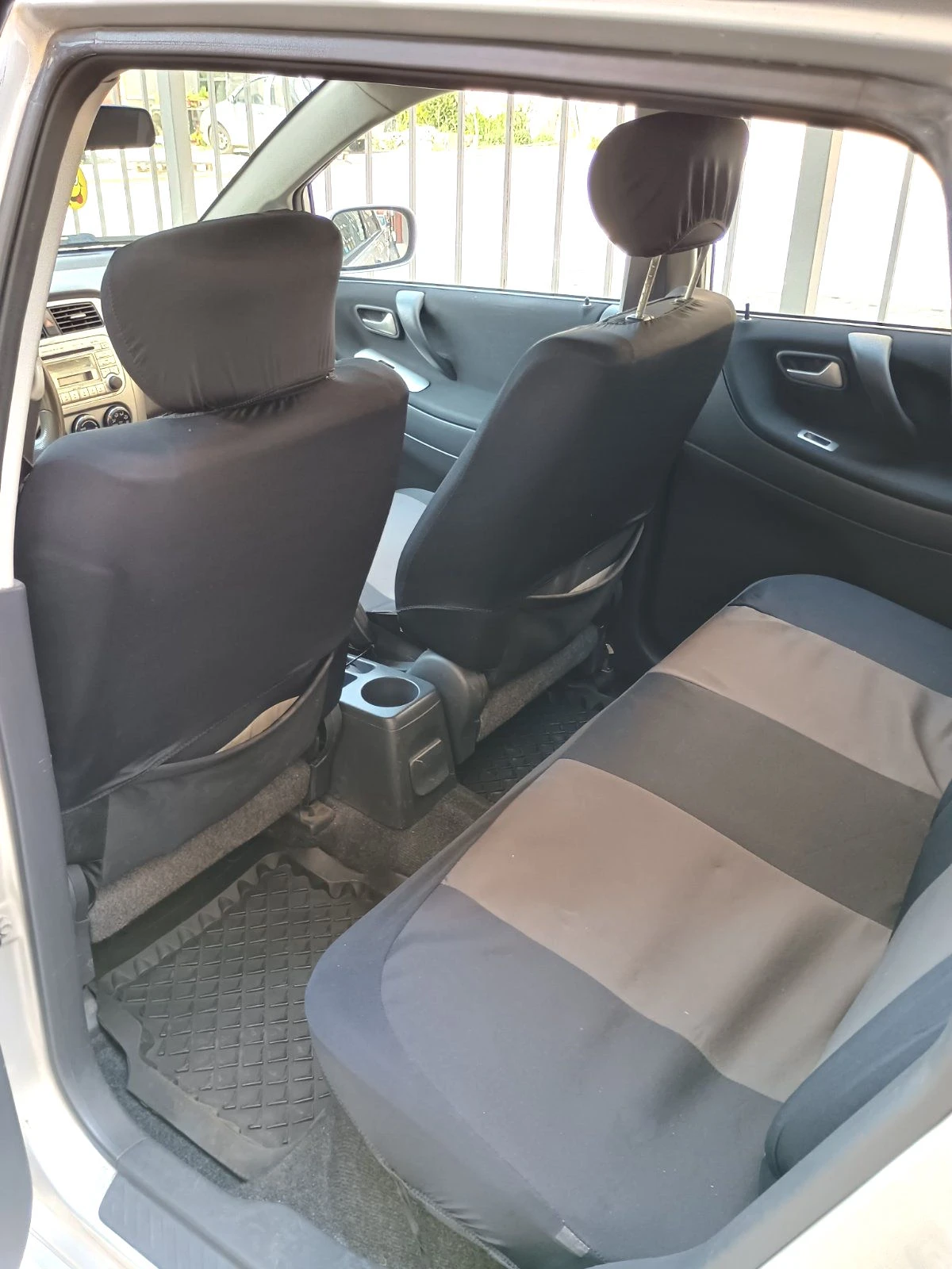 Suzuki Liana   - изображение 4