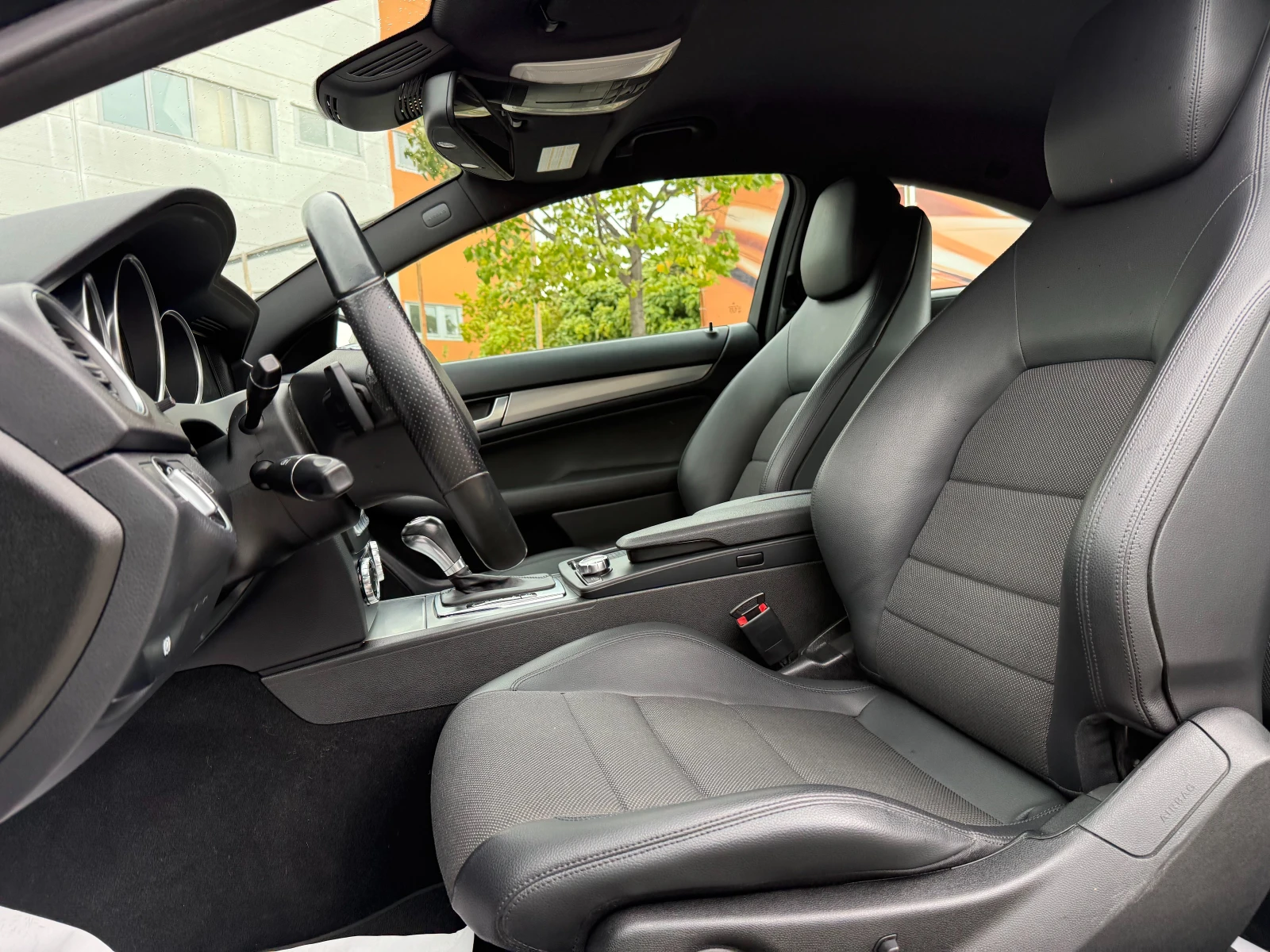 Mercedes-Benz C 180 1.8i 156 к.с. - изображение 8