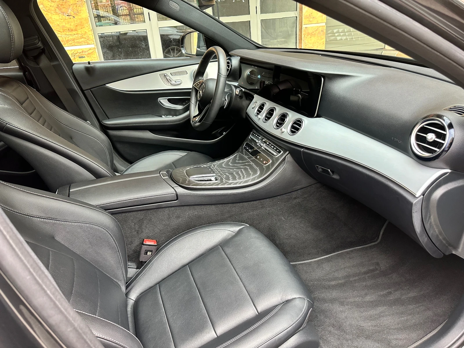 Mercedes-Benz E 200 AMG | Mobile.bg   13