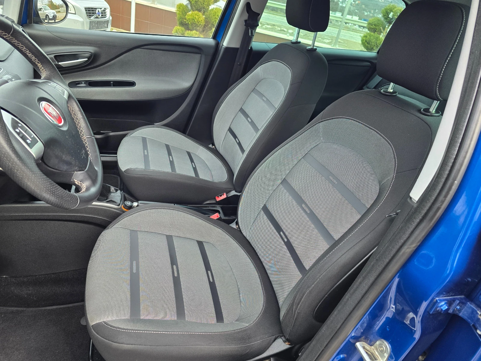 Fiat Punto 1.4 БЕНЗИН EVO ! ! РЕАЛНИ КИЛОМЕТРИ - изображение 10