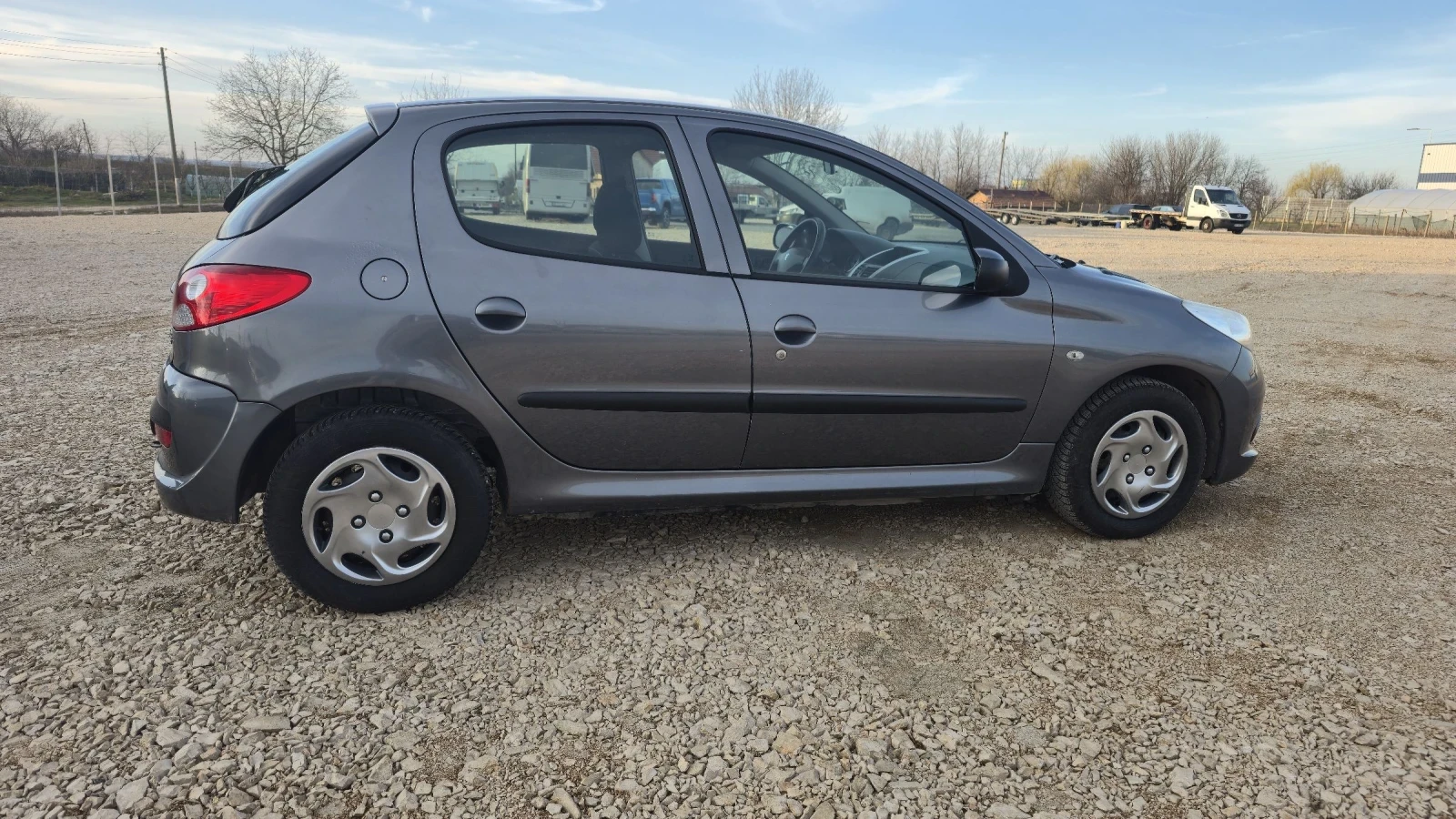 Peugeot 206 1.4 i (75 к.с.) - изображение 4