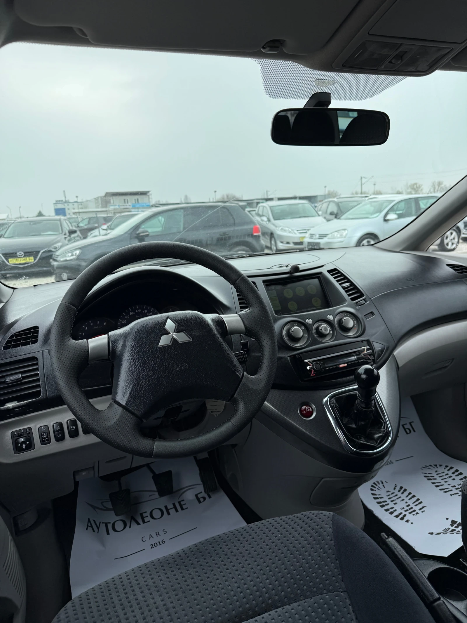 Mitsubishi Grandis 2.0 Di-D 7 места, снимка 6 - Автомобили и джипове - 53998408