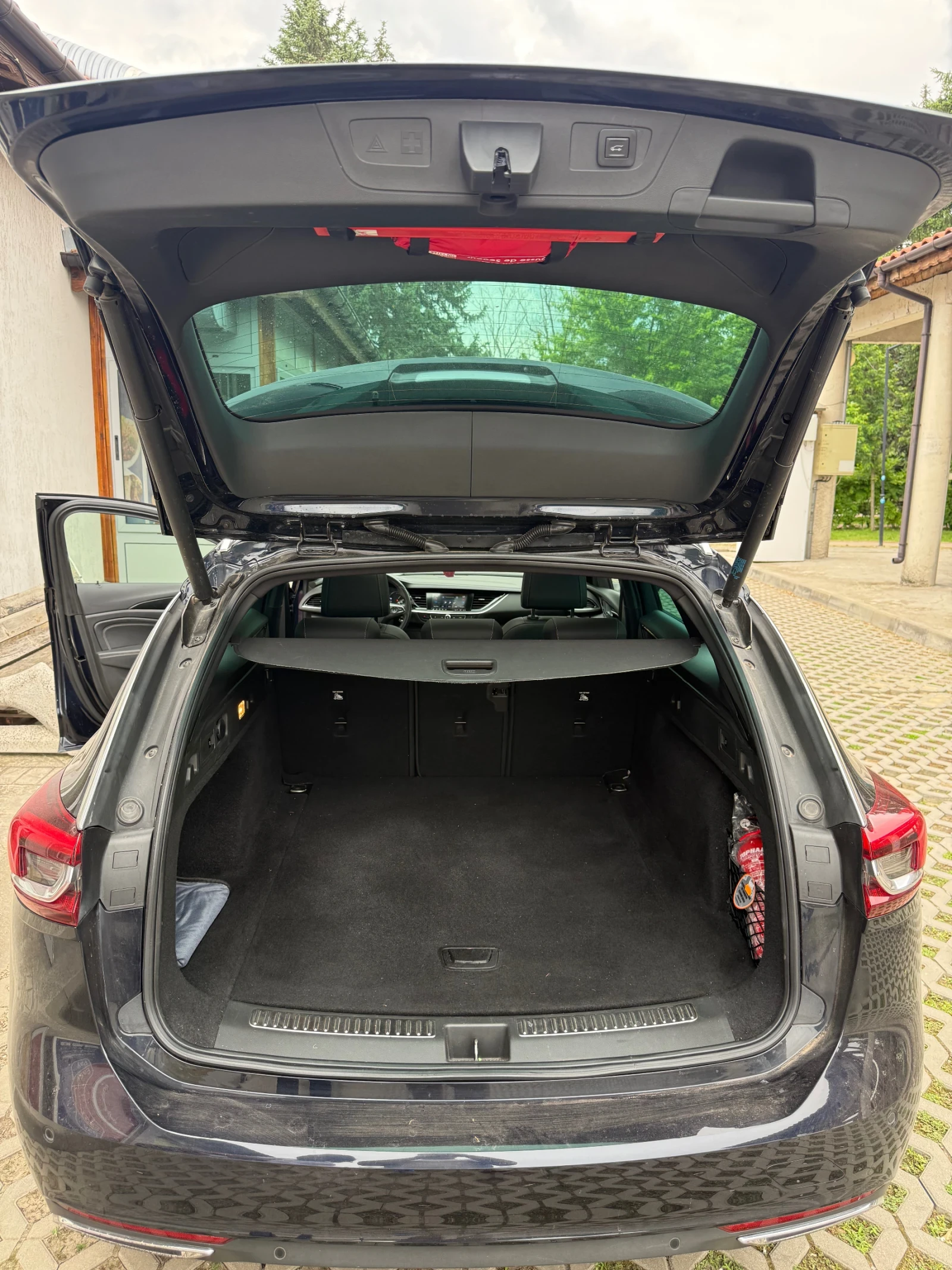 Opel Insignia, снимка 15 - Автомобили и джипове - 54739449