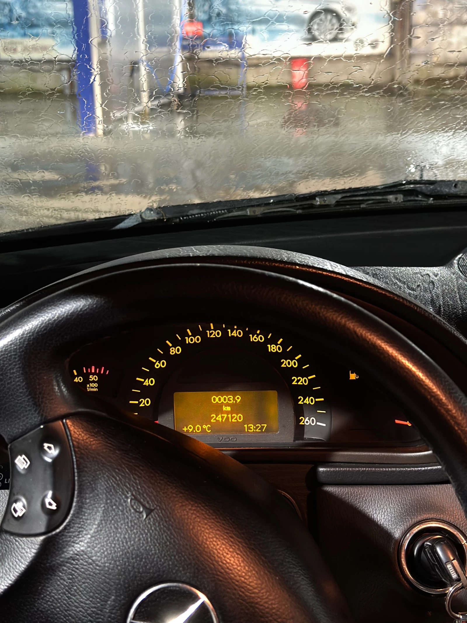 Mercedes-Benz C 220, снимка 7 - Автомобили и джипове - 54335883