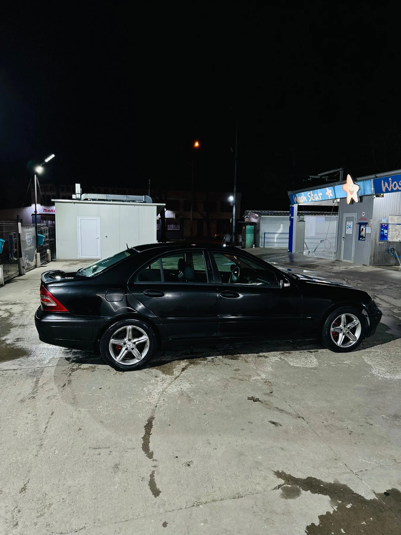 Mercedes-Benz C 220, снимка 3 - Автомобили и джипове - 54335883